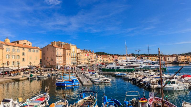 Tips for booking a taxi driver in Saint Tropez